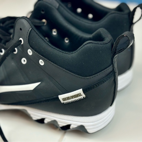 ⚾️ NEW Mizuno Black/White Baseball Metal Cleats Size 10.5 - Picture 3 of 5